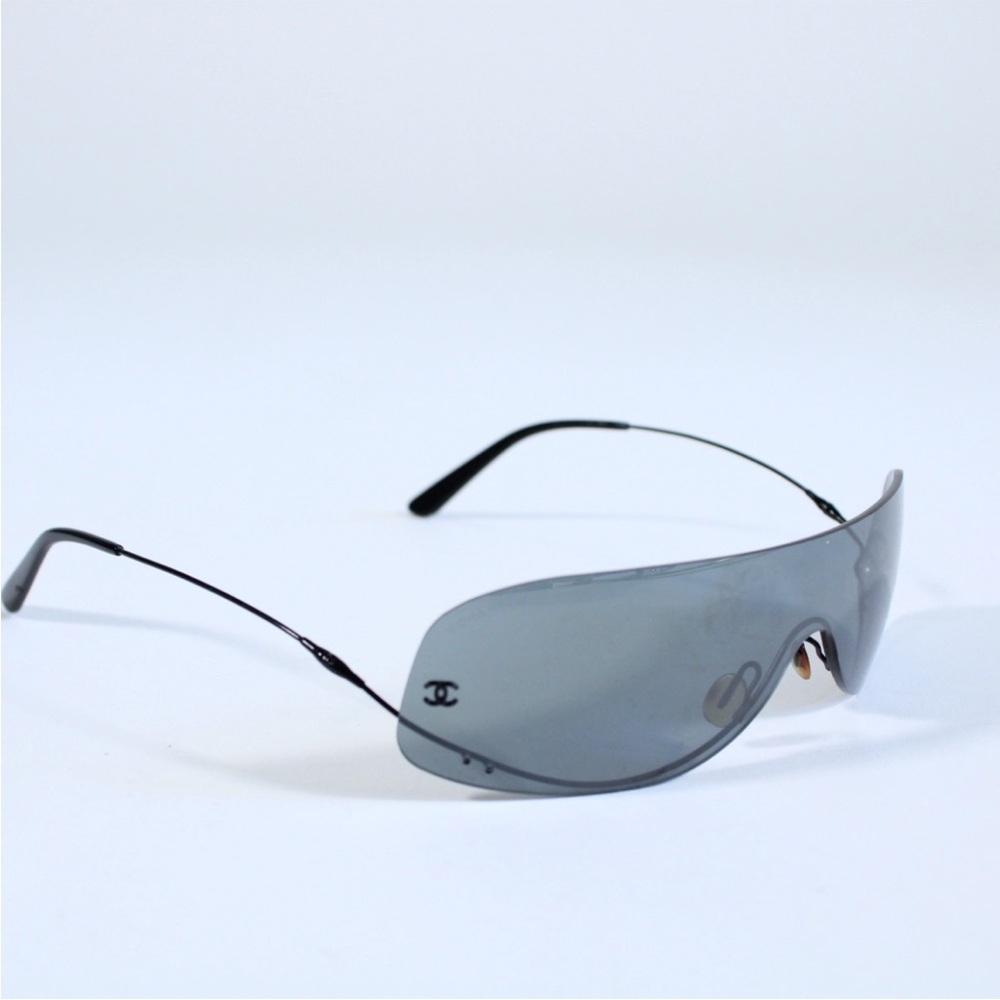 Vintage Chanel Sunglasses with pearl